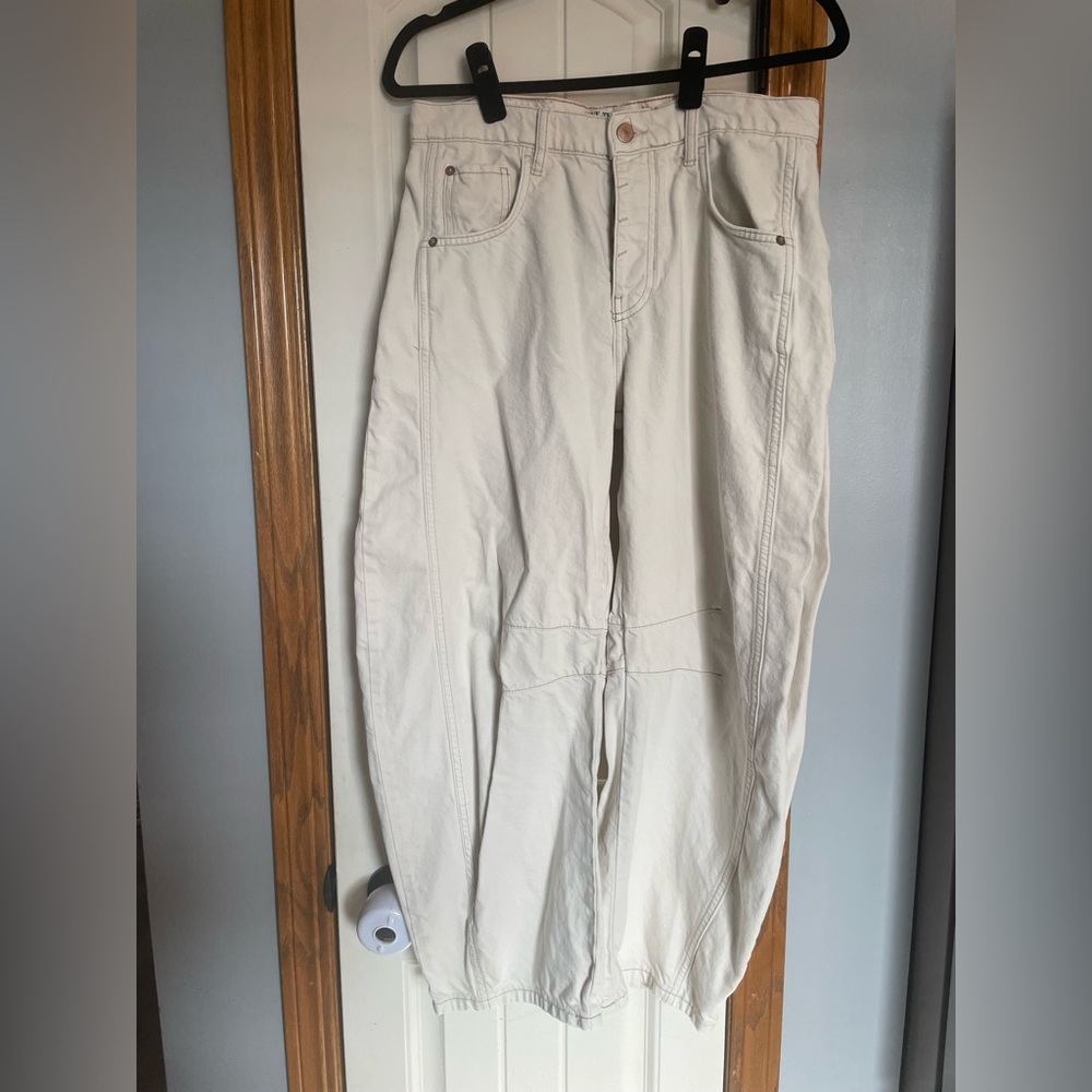 We The Free Good Luck Barrel Jeans in Off-White/Cream